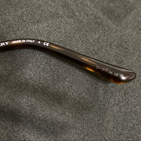 Burberry Aviator Sunglasses.! 👓😎 - Picture 10 of 16